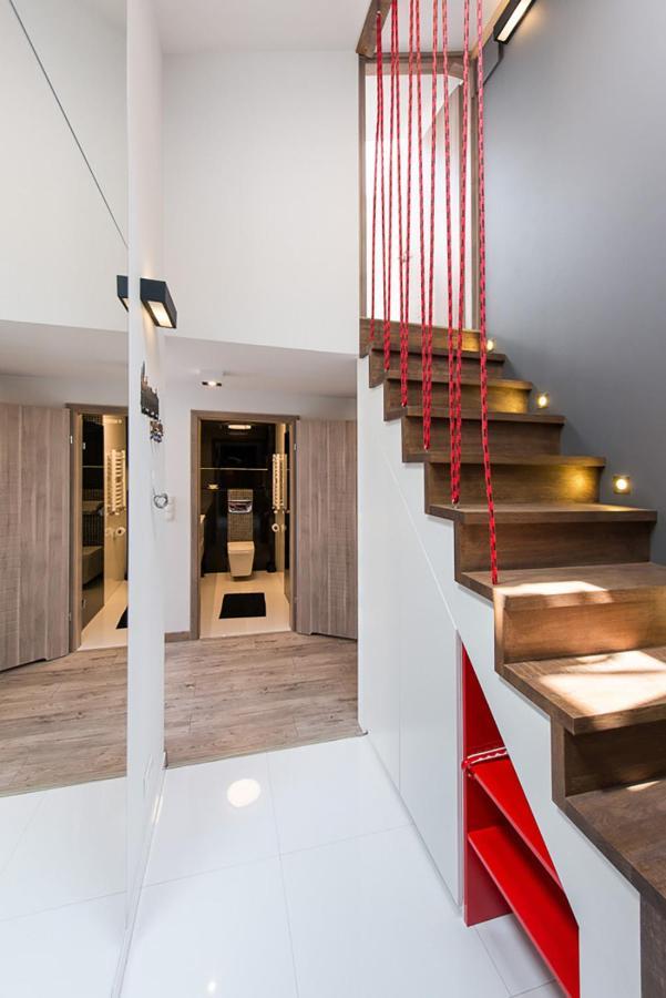 Cozy And Large 62 M2 Apartment With Air Conditioning, Old Town Cracovia Esterno foto